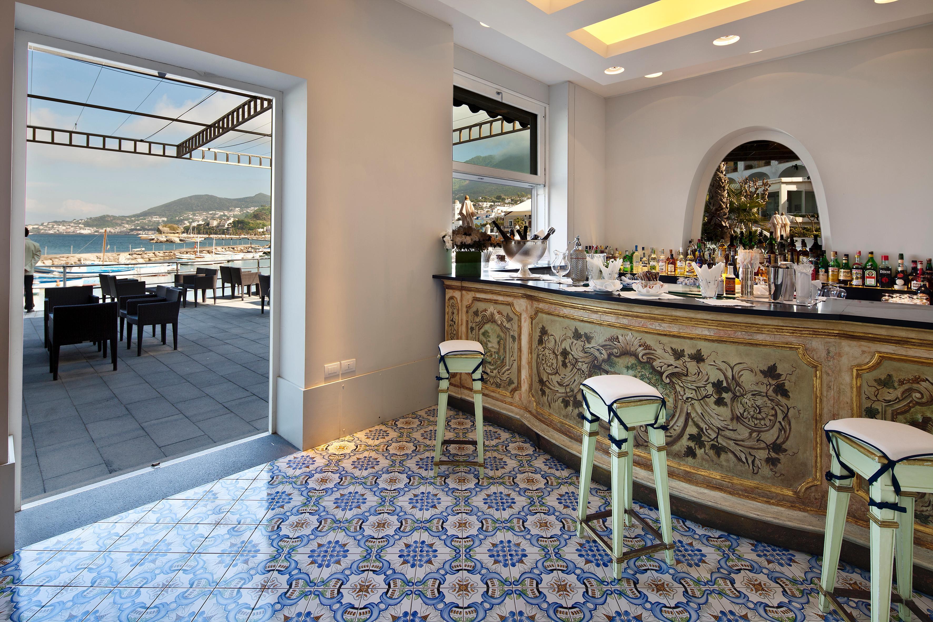 Regina Isabella-resort Restaurant Hotel